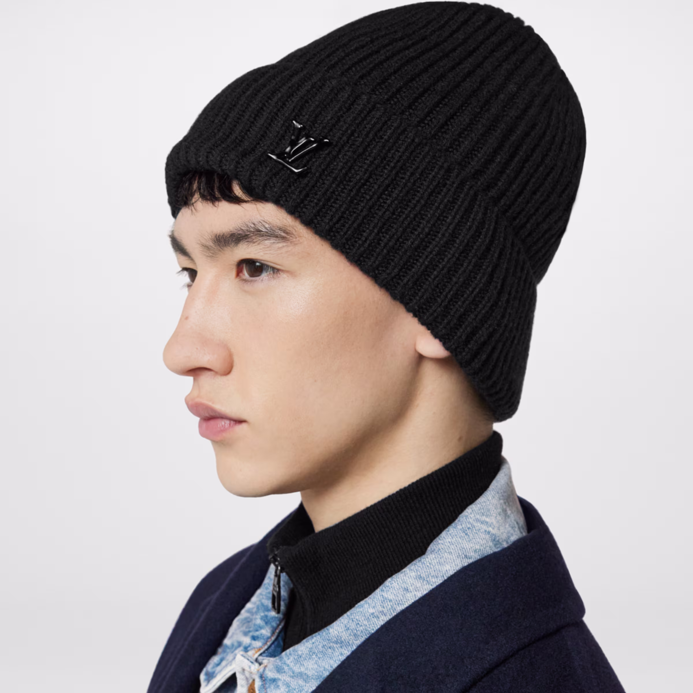 Copie de Copie de louis-vuitton-bonnet-lv-ahead-s00-chapeaux-et-gants--MP3246_PM1_Worn view (1)